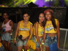 Oktober 10 Anos